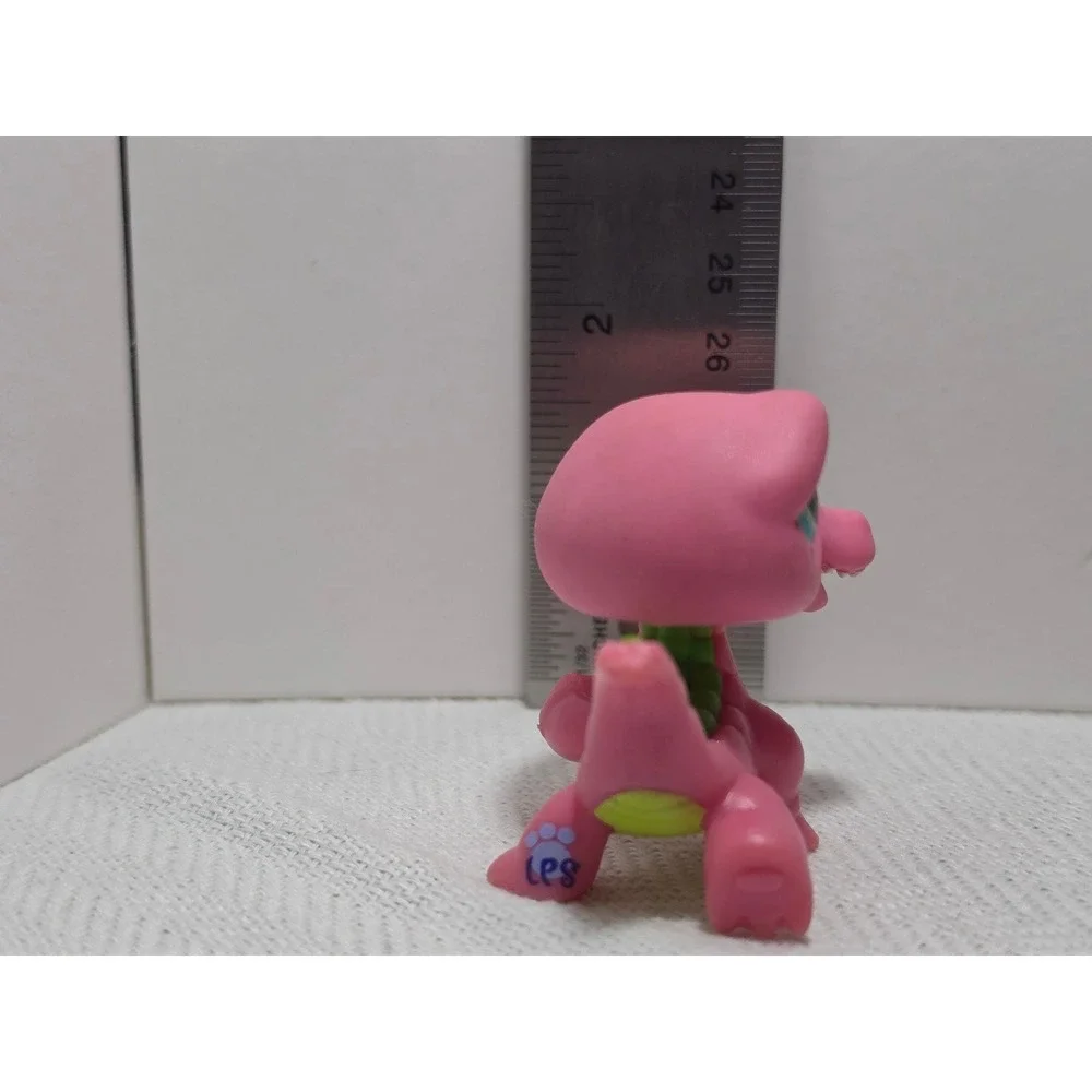 LPS Littlest Pet Shop Crocodile Figure, model #1464 pink green replacement Toy